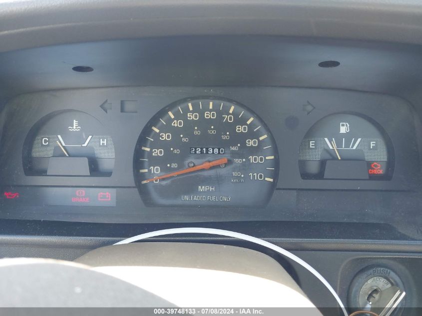 1992 Toyota Pickup 1/2 Ton Short Whlbase Stb VIN: 4TARN81A3NZ034382 Lot: 39748133