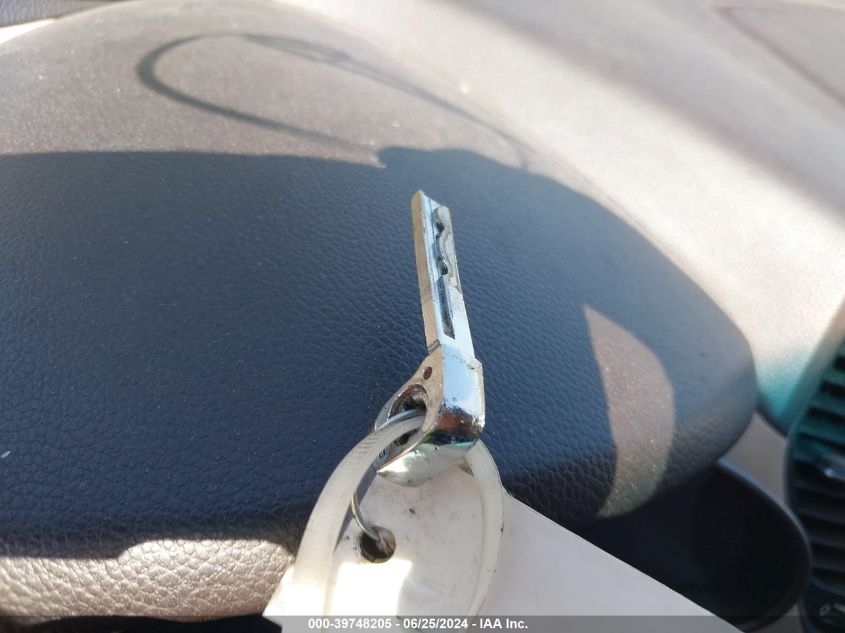 2013 Hyundai Santa Fe Gls VIN: KM8SM4HF0DU008722 Lot: 39748205