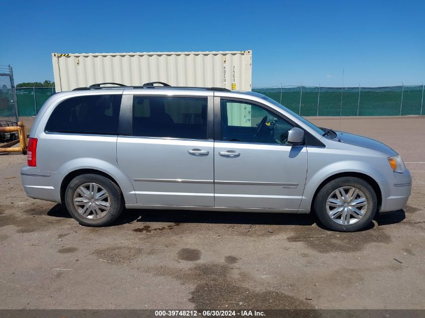 2010 Chrysler Town & Country Touring VIN: 2A4RR5DX9AR290337 Lot: 39748212