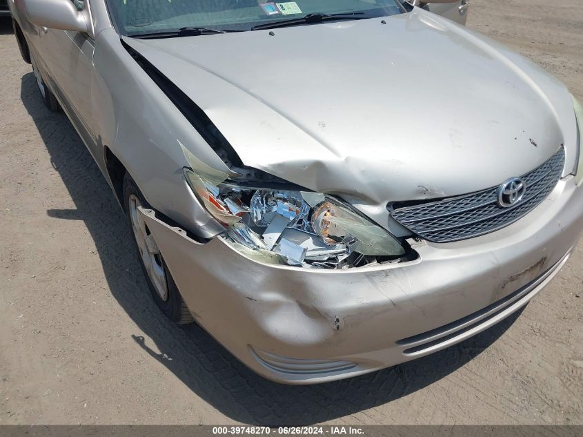 2004 Toyota Camry Le VIN: 4T1BE32K44U830520 Lot: 39748270