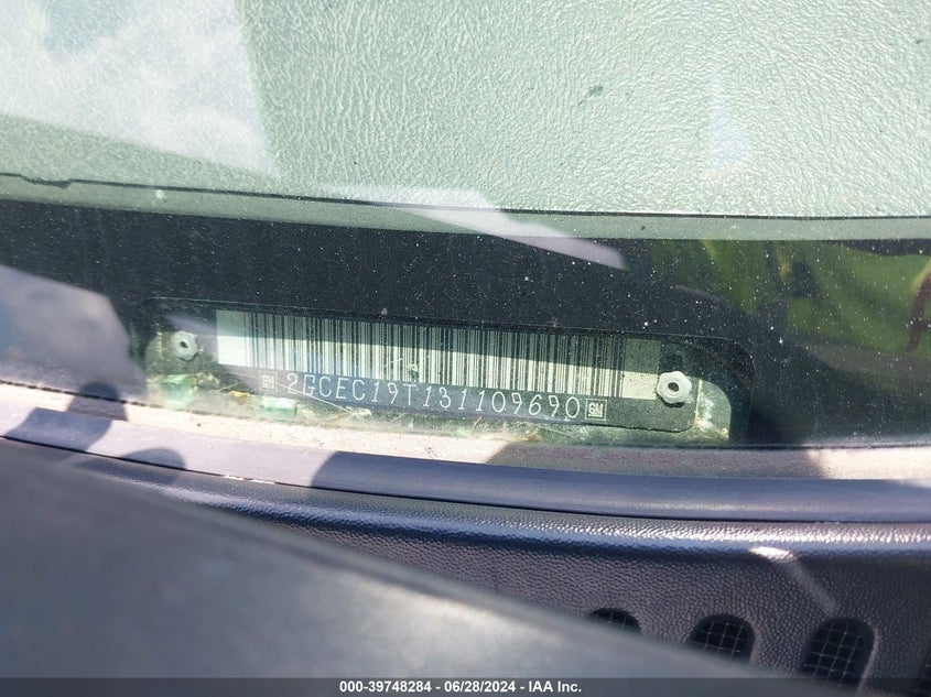 2003 Chevrolet Silverado C1500 VIN: 2GCEC19T131109690 Lot: 39748284