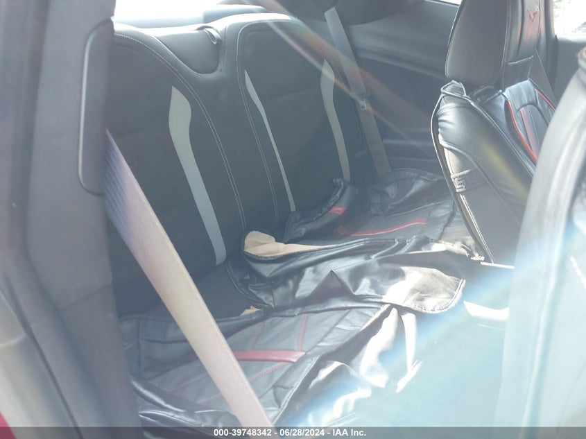 2016 Chevrolet Camaro Lt VIN: 1G1FB1RX3G0193922 Lot: 39748342