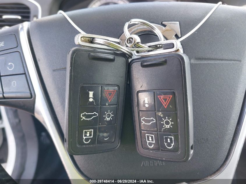 2012 Volvo S60 T5 VIN: YV1622FS2C2102539 Lot: 39748414