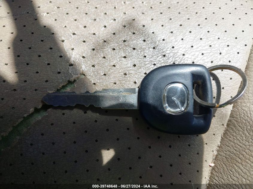 2004 Mazda Mpv Es VIN: JM3LW28J940524250 Lot: 39748648