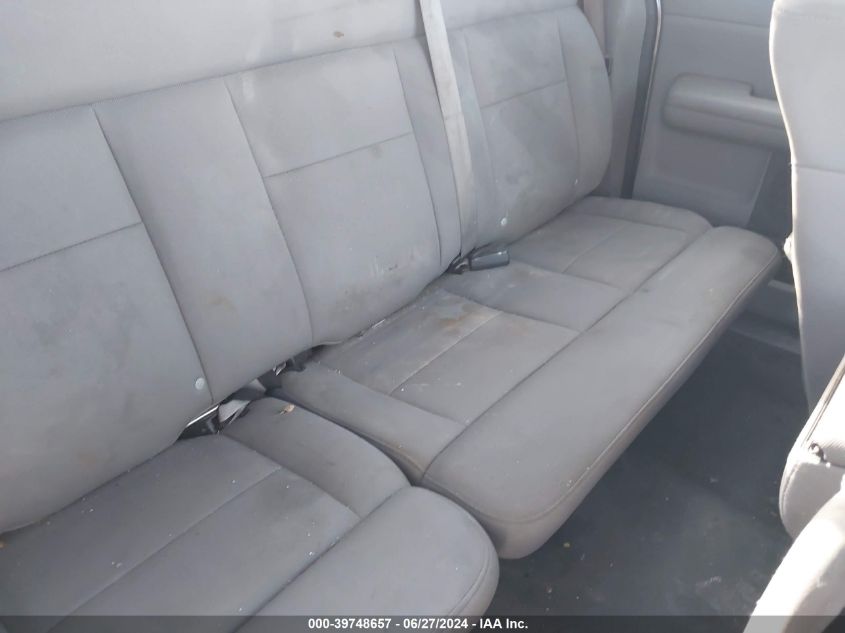 2005 Ford F-150 Stx/Xl/Xlt VIN: 1FTRX14W35FB27630 Lot: 39748657