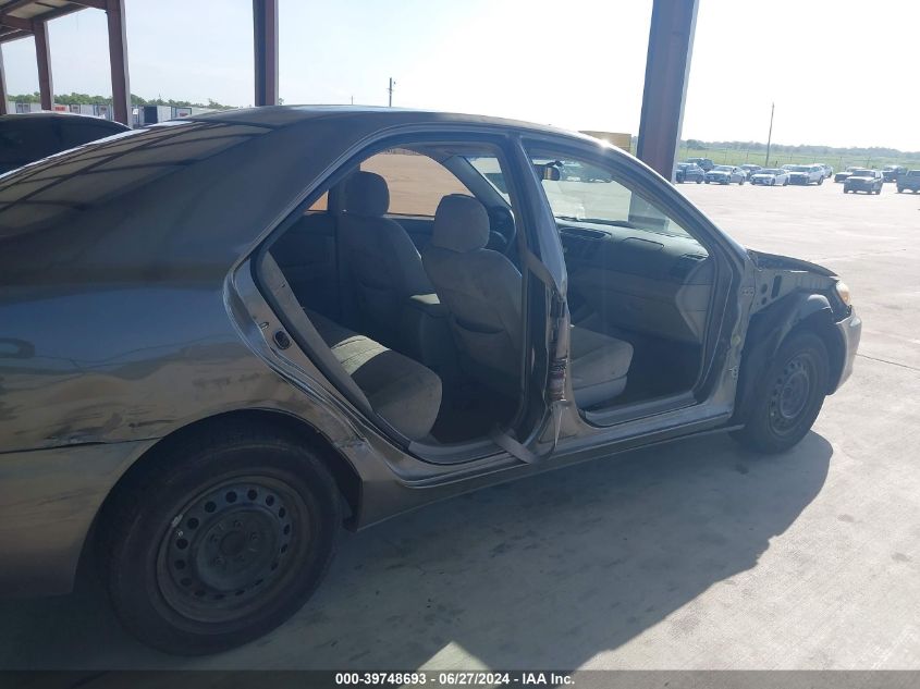 2004 Toyota Camry Le/Xle/Se VIN: 4T1BE32KX4U868611 Lot: 39748693