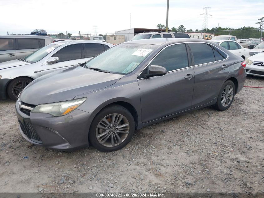 4T1BF1FK0HU617257 2017 TOYOTA CAMRY - Image 2