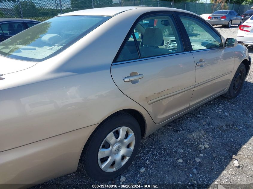 2004 Toyota Camry Le/Xle/Se VIN: 4T1BE30K44U266483 Lot: 39748916