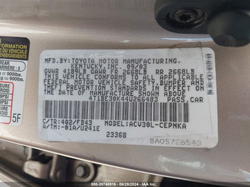 2004 Toyota Camry Le/Xle/Se VIN: 4T1BE30K44U266483 Lot: 39748916