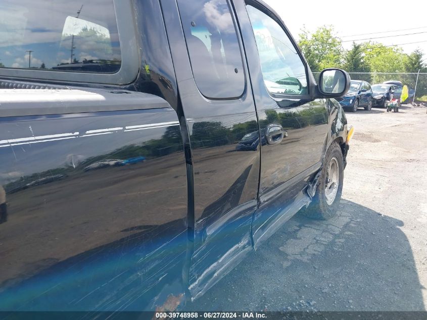 2000 Ford F150 VIN: 1FTRX17L2YKA03913 Lot: 39748958