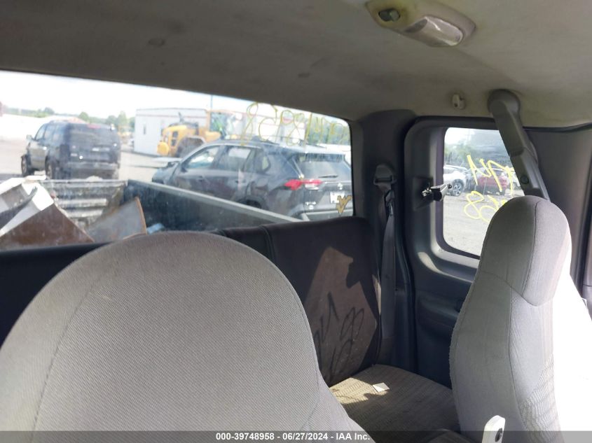 2000 Ford F150 VIN: 1FTRX17L2YKA03913 Lot: 39748958