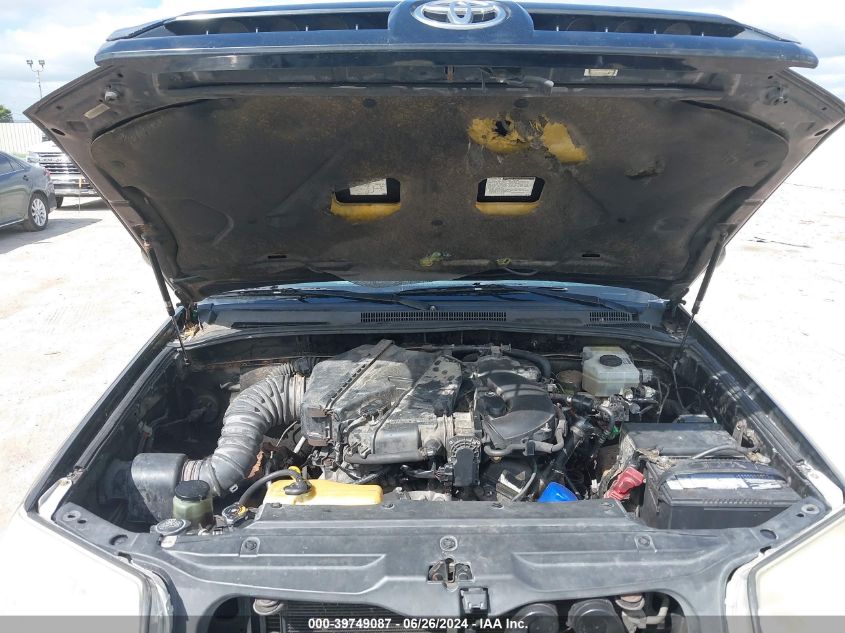 2004 Toyota 4Runner Sr5 V6 VIN: JTEBU14R740020727 Lot: 39749087