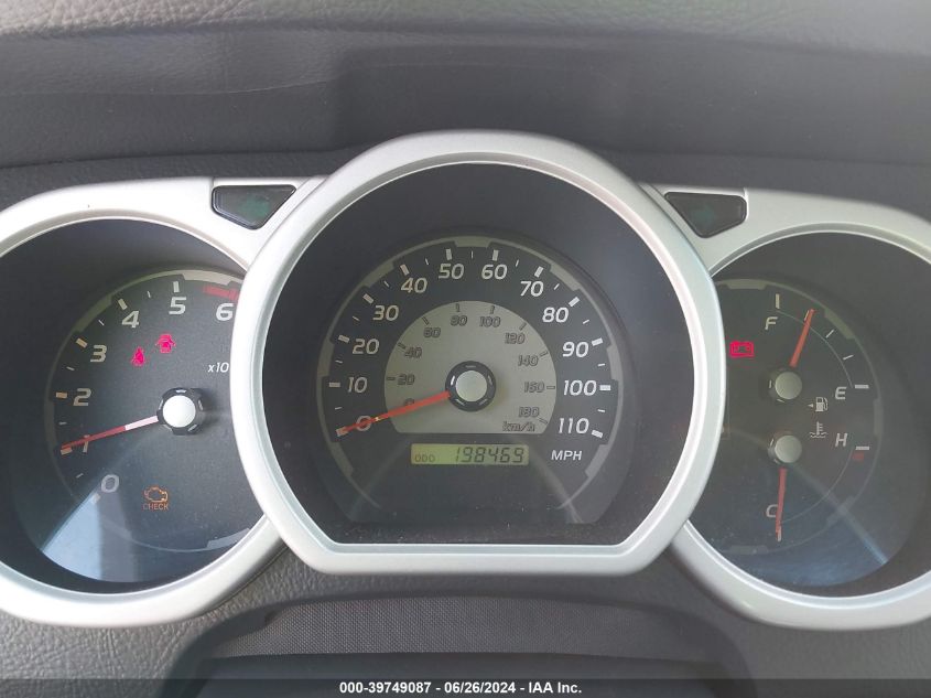 2004 Toyota 4Runner Sr5 V6 VIN: JTEBU14R740020727 Lot: 39749087