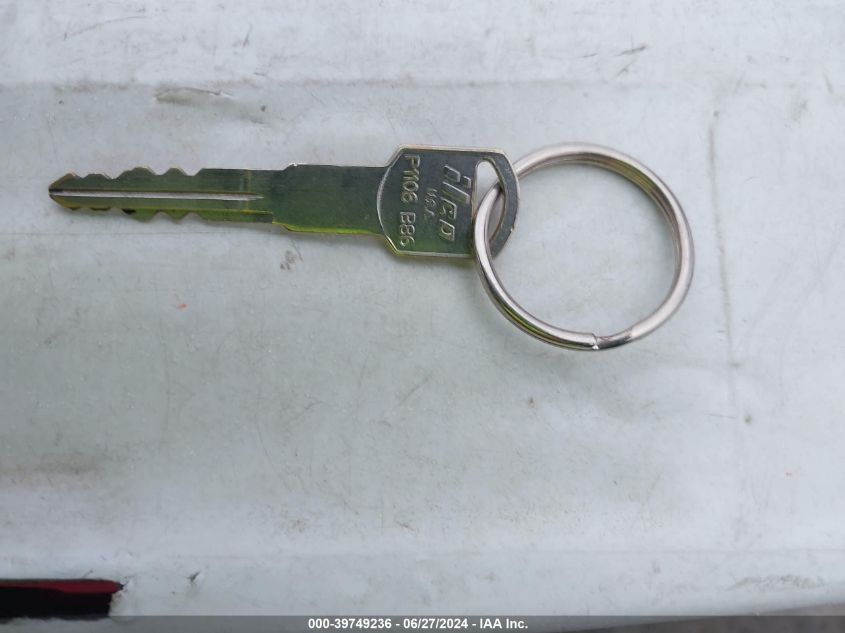 1998 Chevrolet Astro VIN: 1GNEL19W6WB163377 Lot: 39749236