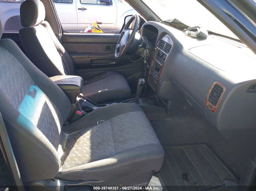 1998 Nissan Pathfinder Le/Xe VIN: JN8AR05S6WW245576 Lot: 39749357