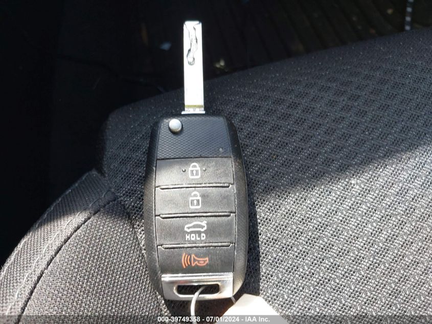 2018 Kia Optima Lx VIN: 5XXGT4L3XJG230759 Lot: 39749358