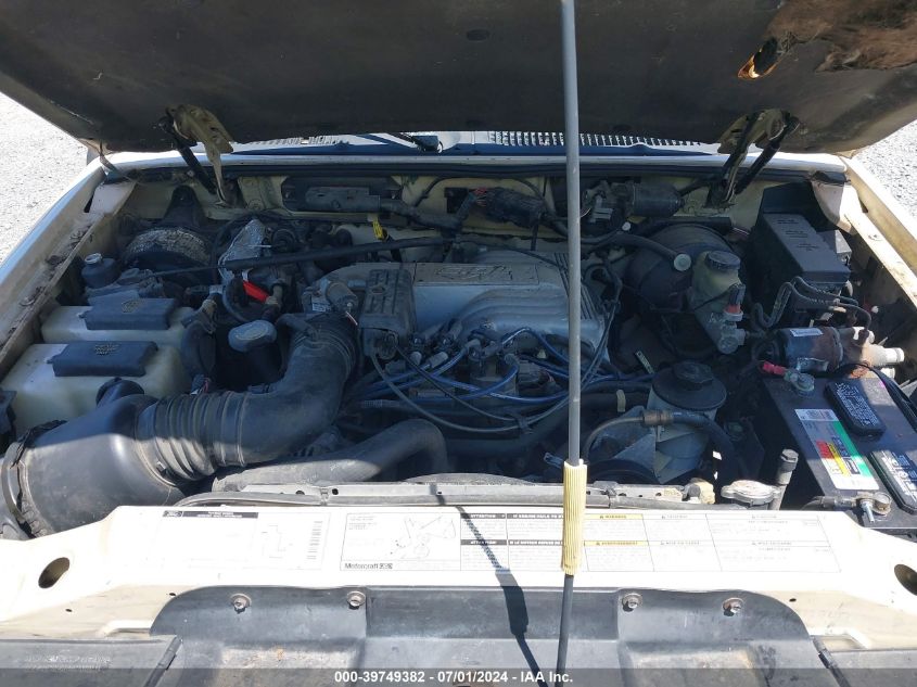 1997 Ford Explorer Eddie Bauer/Limited/Xlt VIN: 1FMDU35P9VZA32571 Lot: 39749382