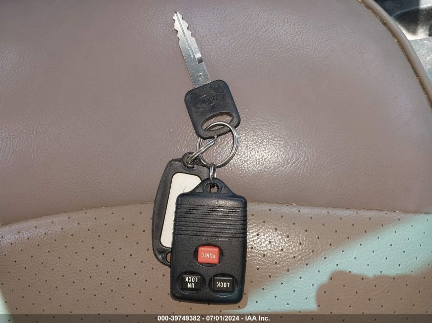 1997 Ford Explorer Eddie Bauer/Limited/Xlt VIN: 1FMDU35P9VZA32571 Lot: 39749382