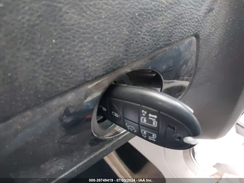 2012 Dodge Grand Caravan Sxt VIN: 2C4RDGCG2CR318046 Lot: 39749419