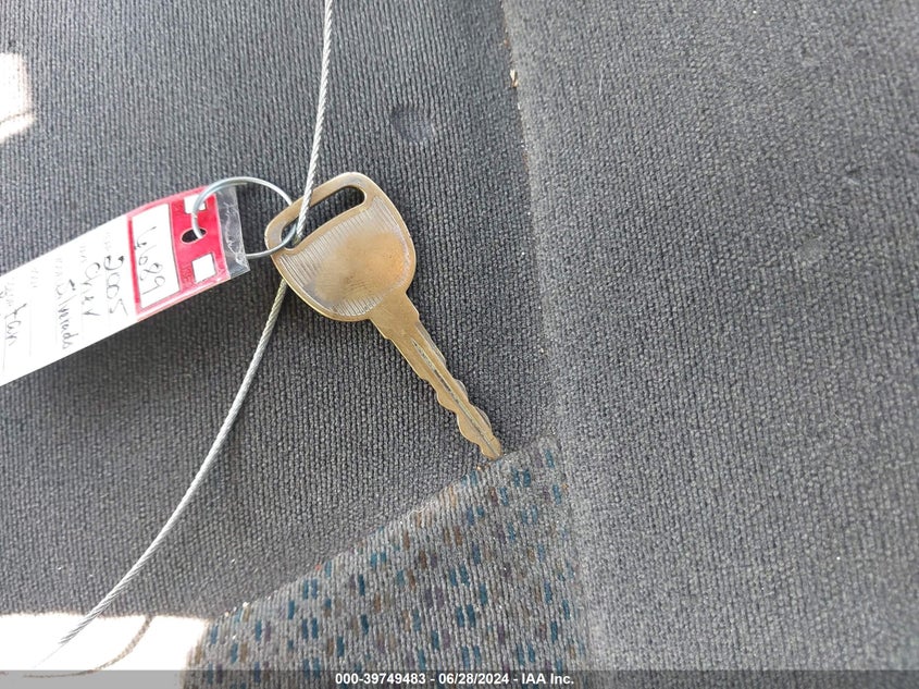 2005 Chevrolet Silverado 1500 Ls VIN: 1GCEC19Z45Z196855 Lot: 39749483