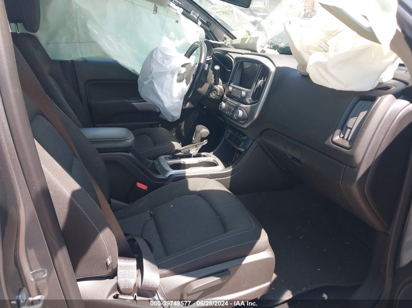 VIN 1GCGTCENXK1331094 2019 CHEVROLET COLORADO LT