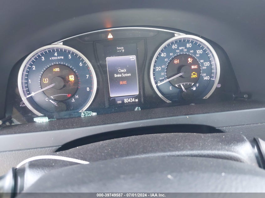 2016 Toyota Camry Le VIN: 4T4BF1FK1GR560779 Lot: 39749587