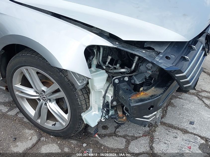 2014 Volkswagen Passat 1.8T Sel Premium VIN: 1VWCS7A35EC006940 Lot: 39749618