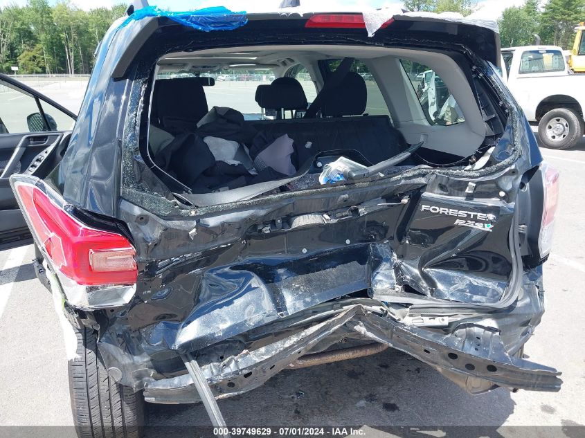 2017 Subaru Forester Premium VIN: JF2SJAEC4HH472571 Lot: 39749629