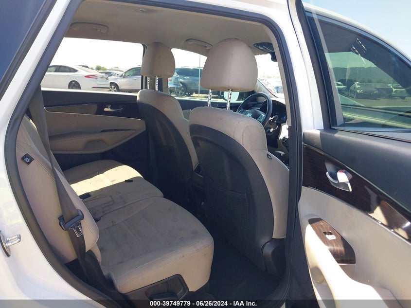 2019 Kia Sorento 2.4L Lx VIN: 5XYPG4A32KG534799 Lot: 39749779