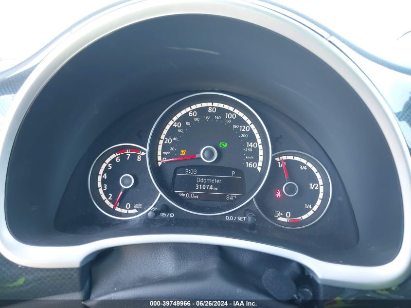 2013 Volkswagen Beetle 2.0T VIN: 3VW7T7AT1DM833166 Lot: 39749966