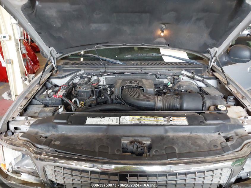 2001 Ford Expedition Xlt VIN: 1FMPU16L21LB80586 Lot: 39750073