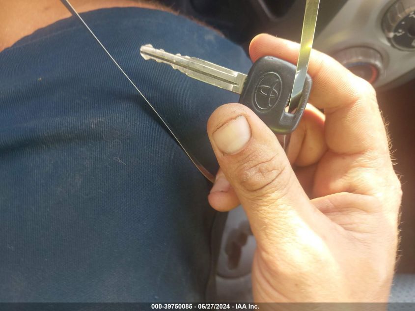 2008 Toyota Yaris VIN: JTDJT923X85214418 Lot: 39750085