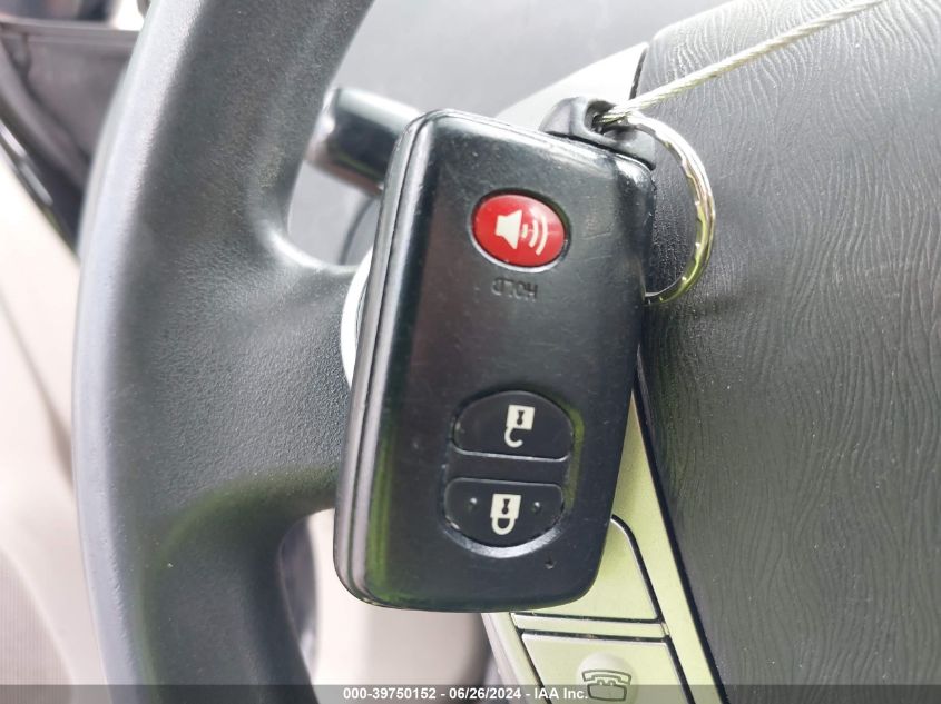 2011 Toyota Prius Two VIN: JTDKN3DU1B0286775 Lot: 39750152