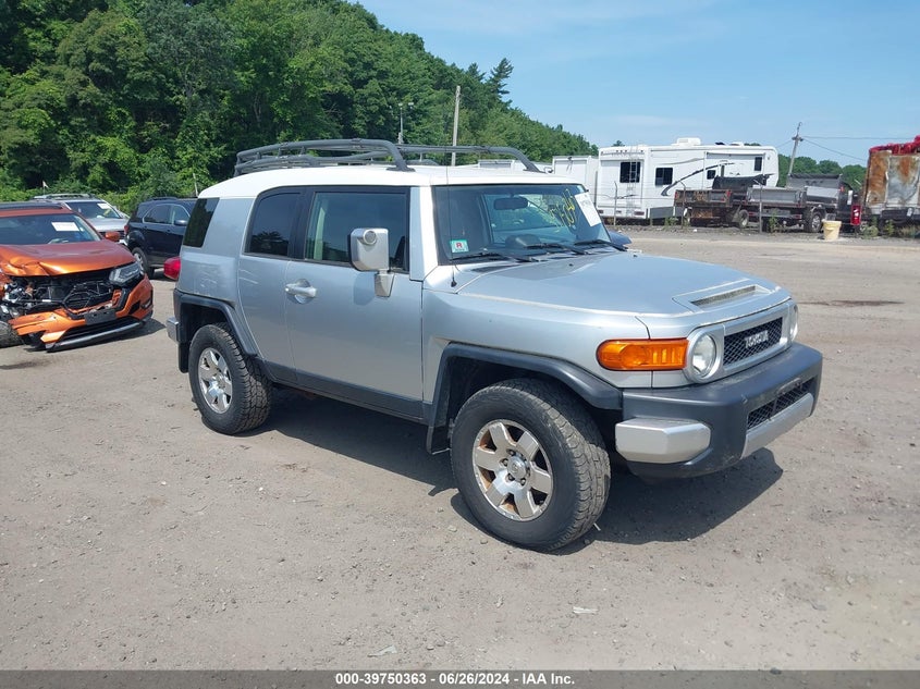 2007 Toyota Fj Cruiser VIN: JTEBU11F970008268 Lot: 39750363