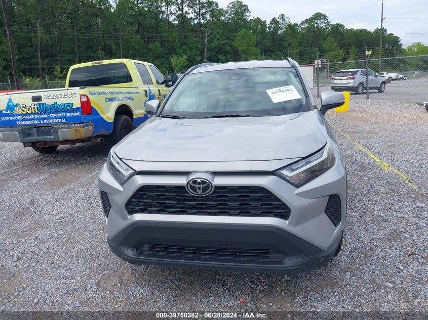 2022 TOYOTA RAV4 XLE/XLE PREMIUM - 2T3W1RFV4NW190404