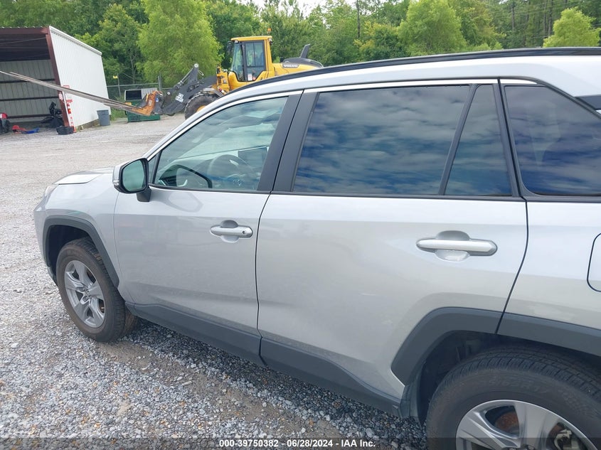 2022 TOYOTA RAV4 XLE/XLE PREMIUM - 2T3W1RFV4NW190404