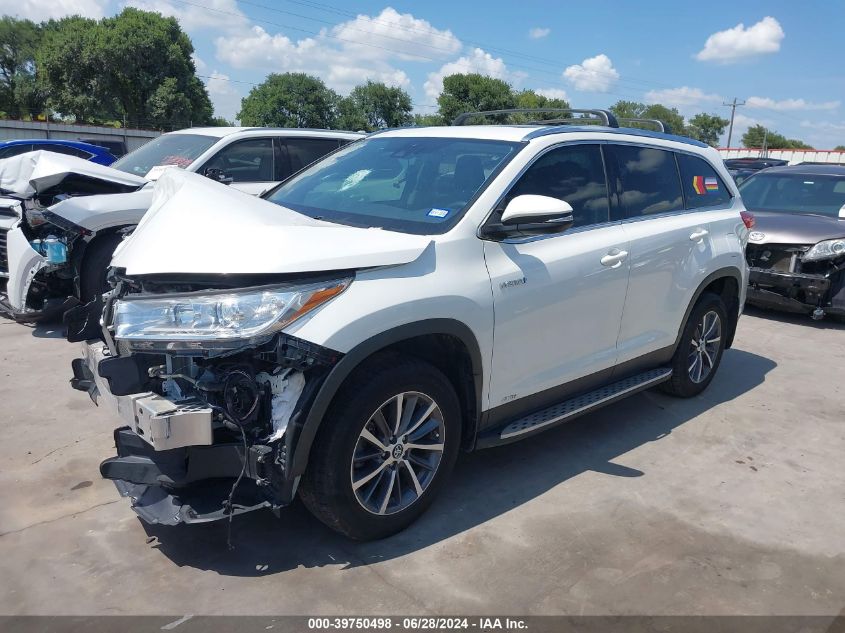 5TDJGRFH8KS069374 2019 TOYOTA HIGHLANDER - Image 2