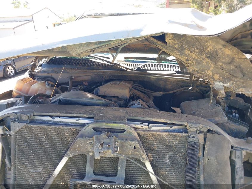 2000 Chevrolet Suburban 1500 Ls VIN: 3GNEC16T5YG177582 Lot: 39750577