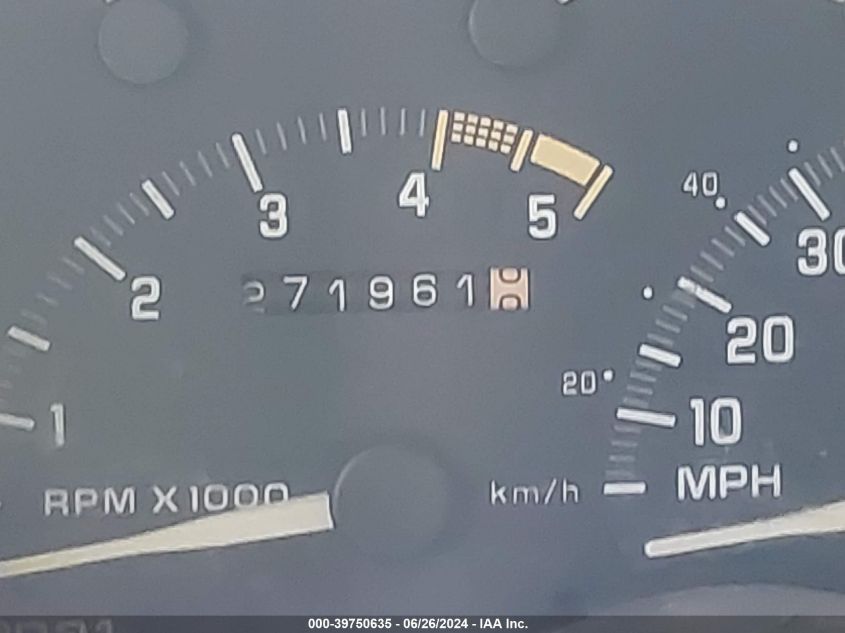 1993 Chevrolet Suburban C1500 VIN: 1GNEC16K9PJ417110 Lot: 39750635