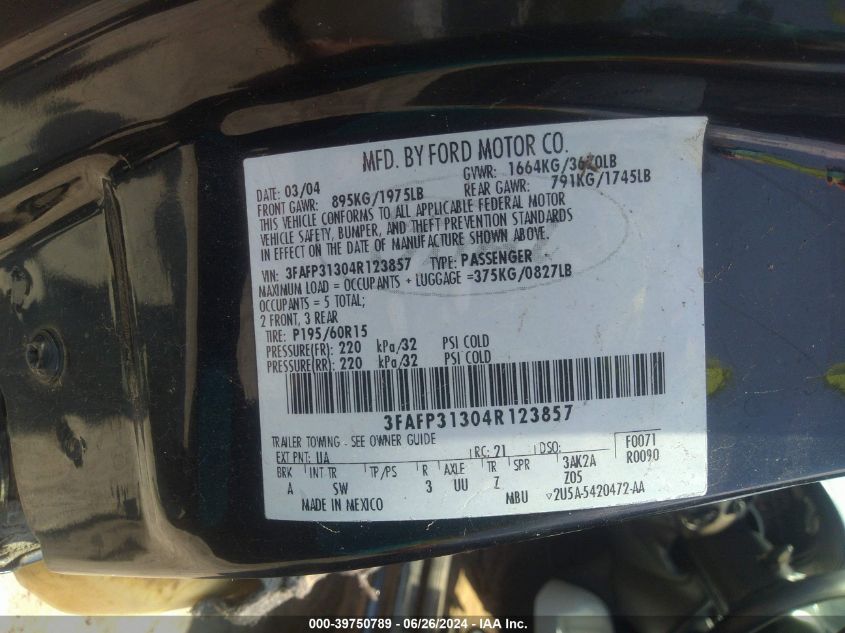 2004 Ford Focus Zx3 VIN: 3FAFP31304R123857 Lot: 39750789