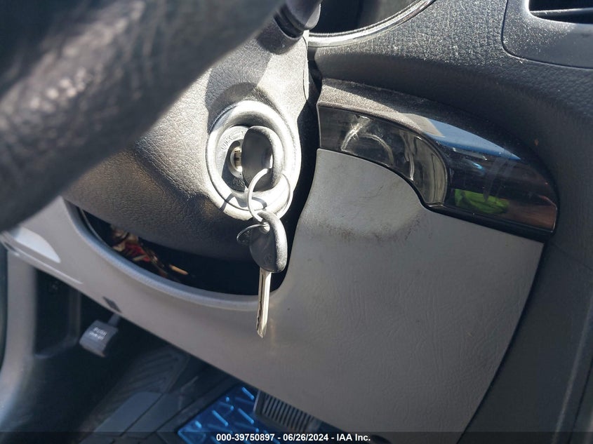 2011 Kia Sorento Lx VIN: 5XYKT3A13BG007630 Lot: 39750897