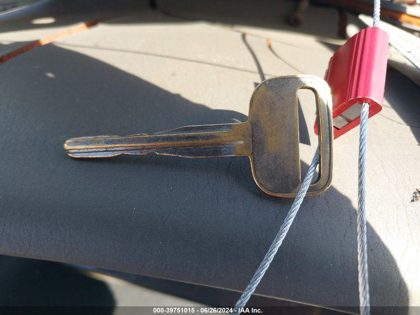 1992 Toyota Camry Le VIN: JT2SK12E6N0017693 Lot: 39751015