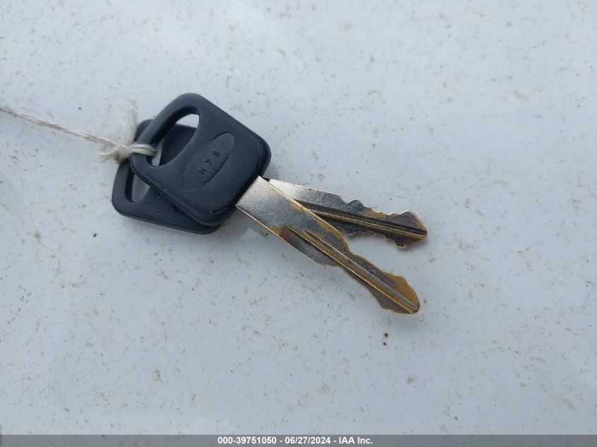 1997 Ford F-150 Lariat/Standard/Xl/Xlt VIN: 1FTDX1765VKD00772 Lot: 39751050