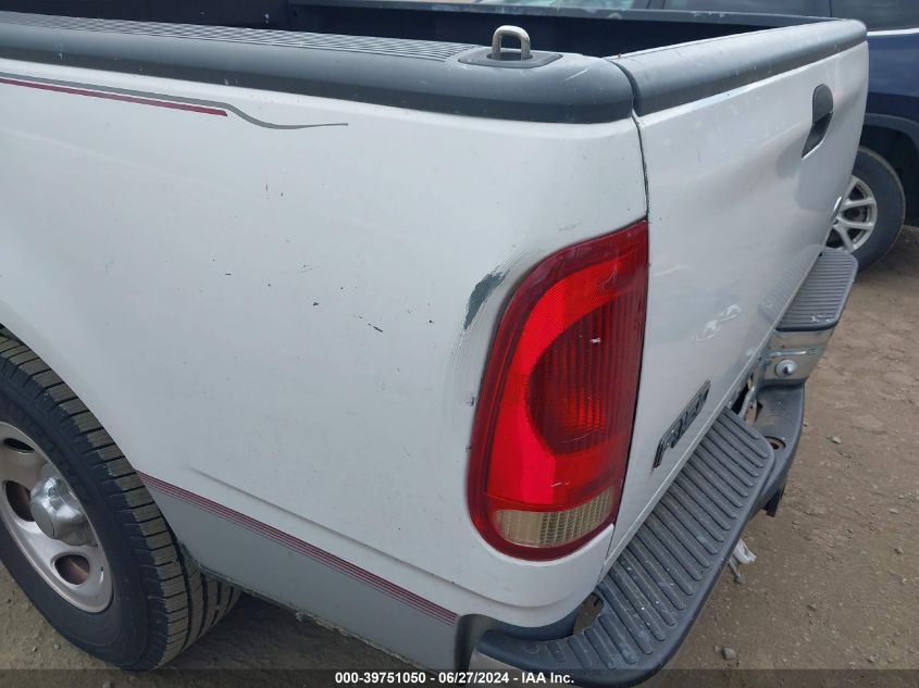 1997 Ford F-150 Lariat/Standard/Xl/Xlt VIN: 1FTDX1765VKD00772 Lot: 39751050