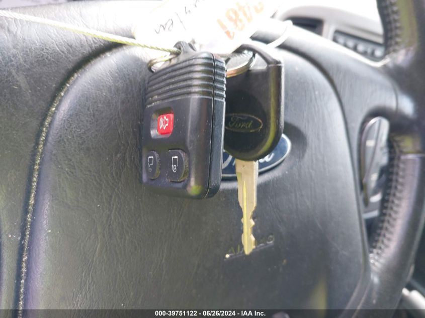 2005 Ford Escape Limited VIN: 1FMCU94175KA72538 Lot: 39751122