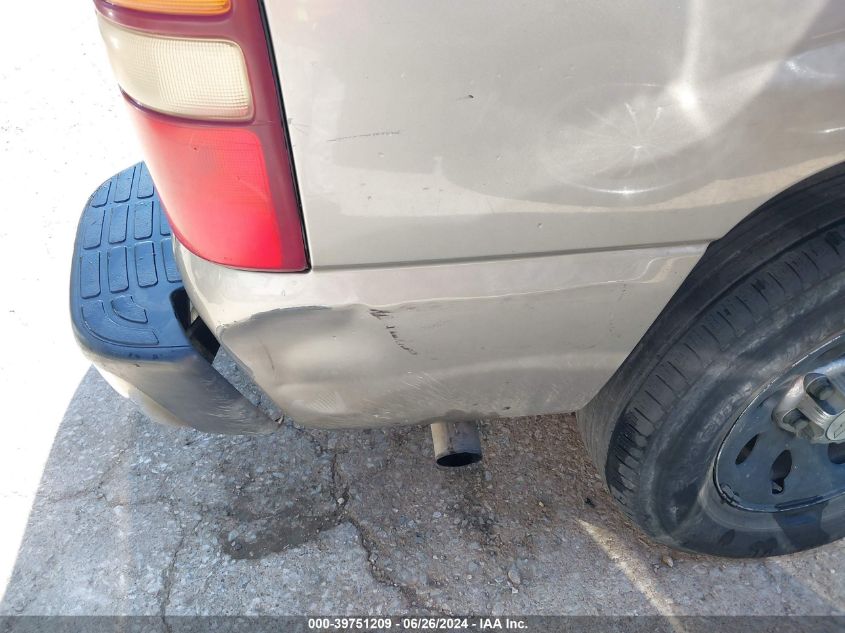 2003 Chevrolet Tahoe Ls VIN: 1GNEC13V53R276093 Lot: 39751209