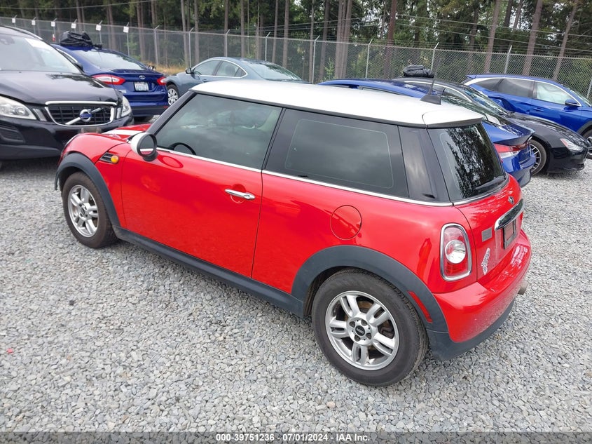 2013 Mini Hardtop Cooper VIN: WMWSU3C5XDT372193 Lot: 39751236