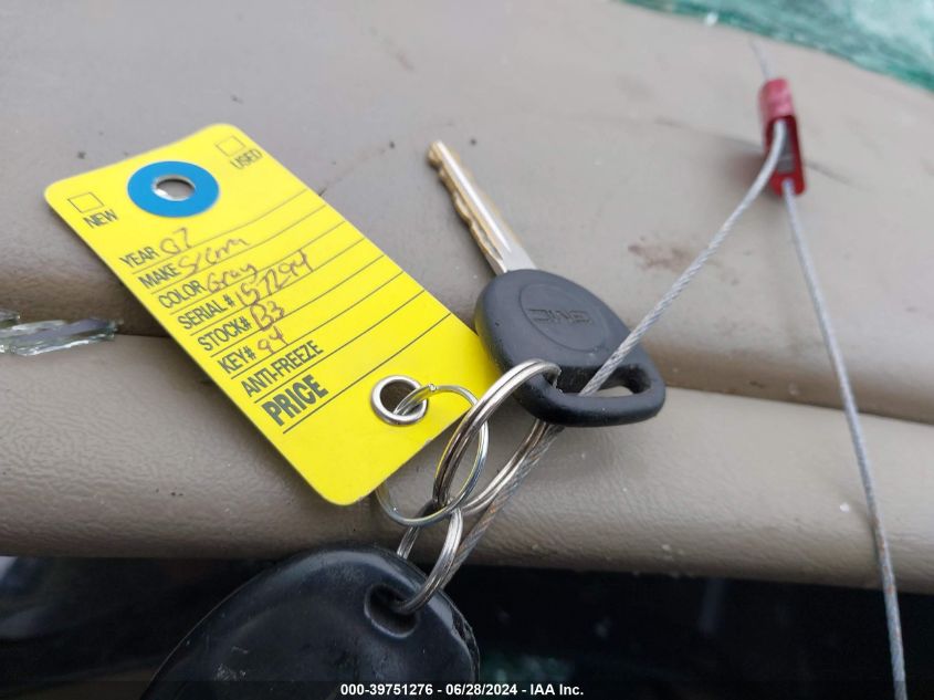 2007 GMC New Sierra C1500 Classic VIN: 2GTEC13V271157294 Lot: 39751276