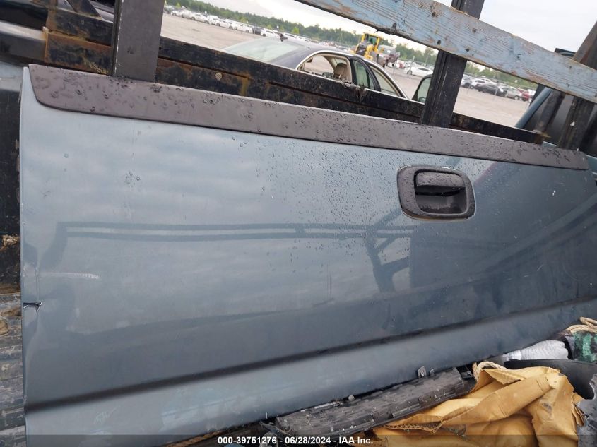 2007 GMC New Sierra C1500 Classic VIN: 2GTEC13V271157294 Lot: 39751276