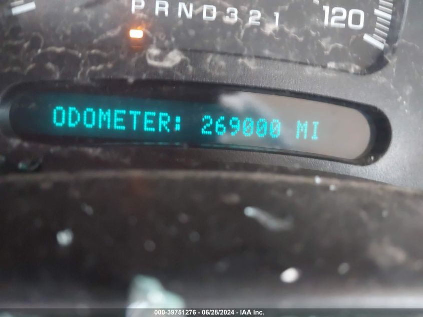 2007 GMC New Sierra C1500 Classic VIN: 2GTEC13V271157294 Lot: 39751276